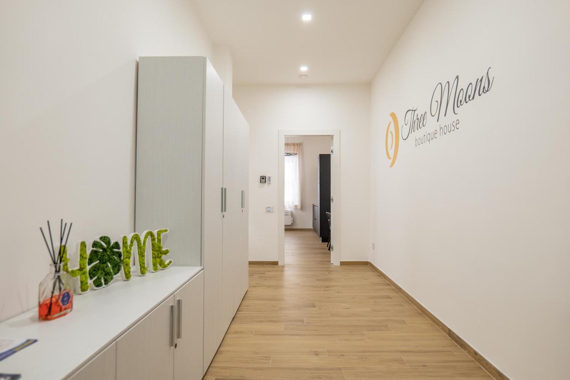 Three Moons Boutique House/Calypso Appartement Salerno Buitenkant foto